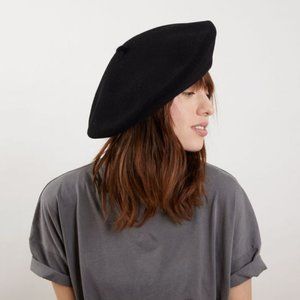 Laulhere oversized beret Black in size Medium Unisex